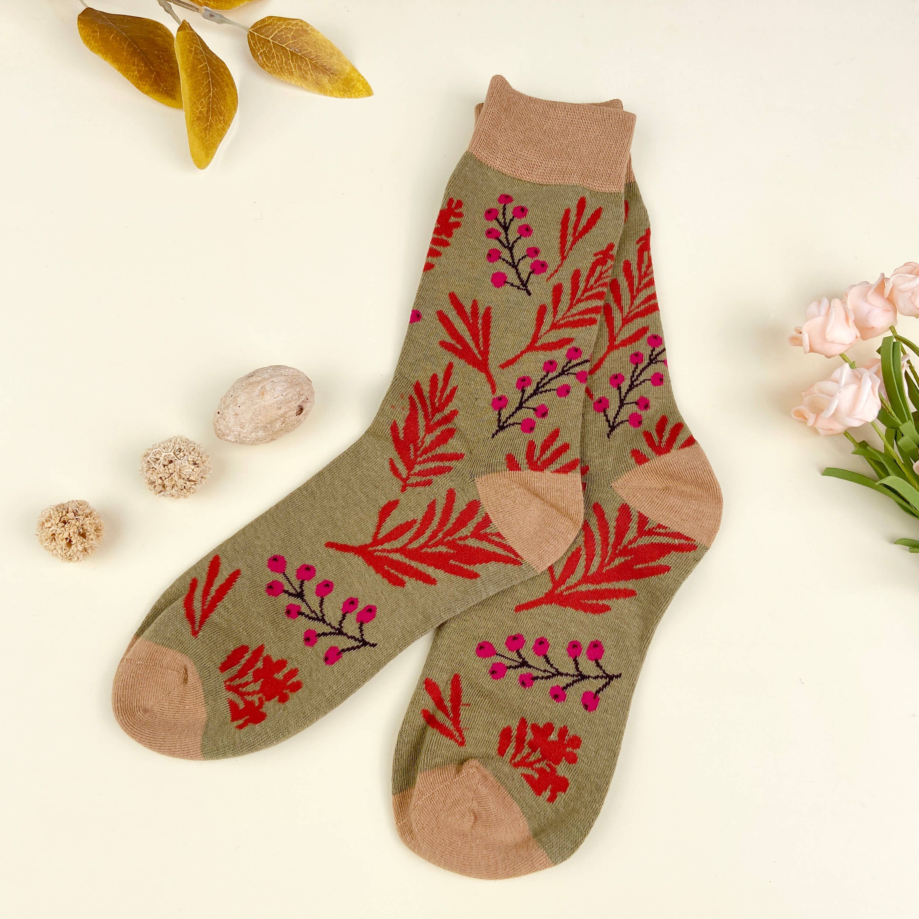 mildstyles - Wholesale Socks - Women's - Vintage Houndstooth,Small Floral Trendy Mid-Calf Socks7