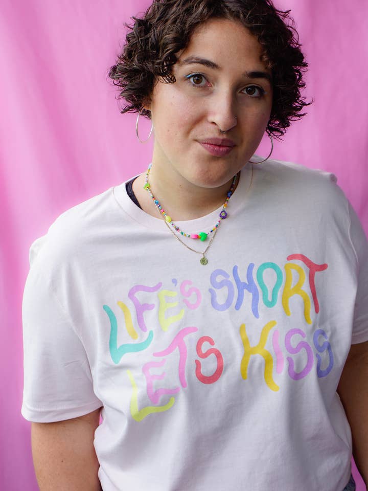 life's short let's kiss t-shirt for wholesale by koukou