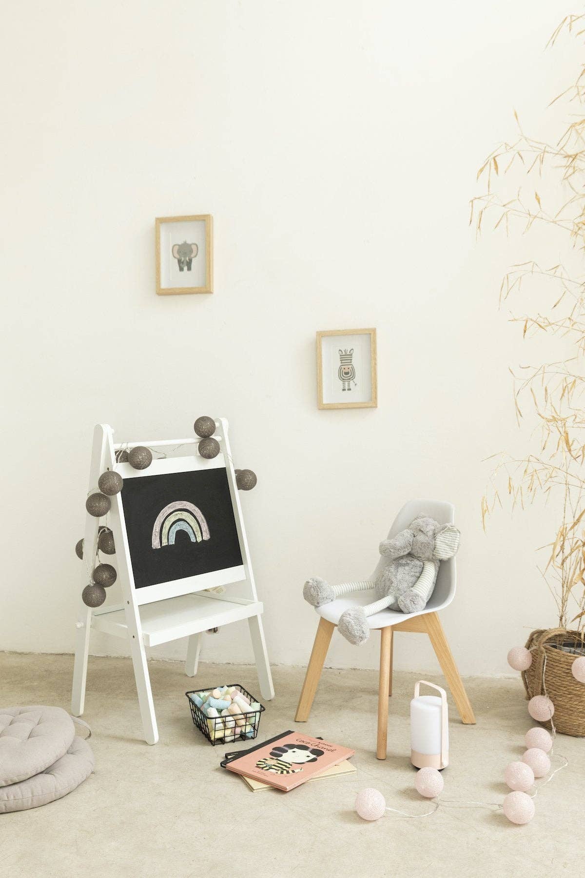 Bruna - Venta al por mayor Sillas - Niños - Silla Valentina Blanca · Deco ·1