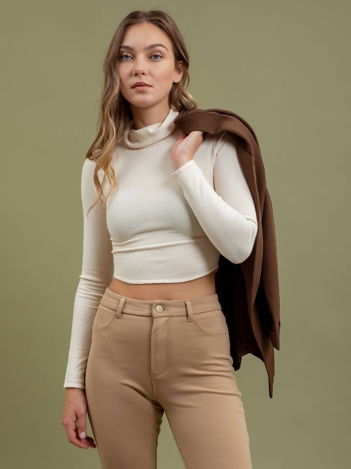 GEDRAPEERDE CROPPED GEBREIDE TRUI MET COL voor wholesale door The Workshop Studio