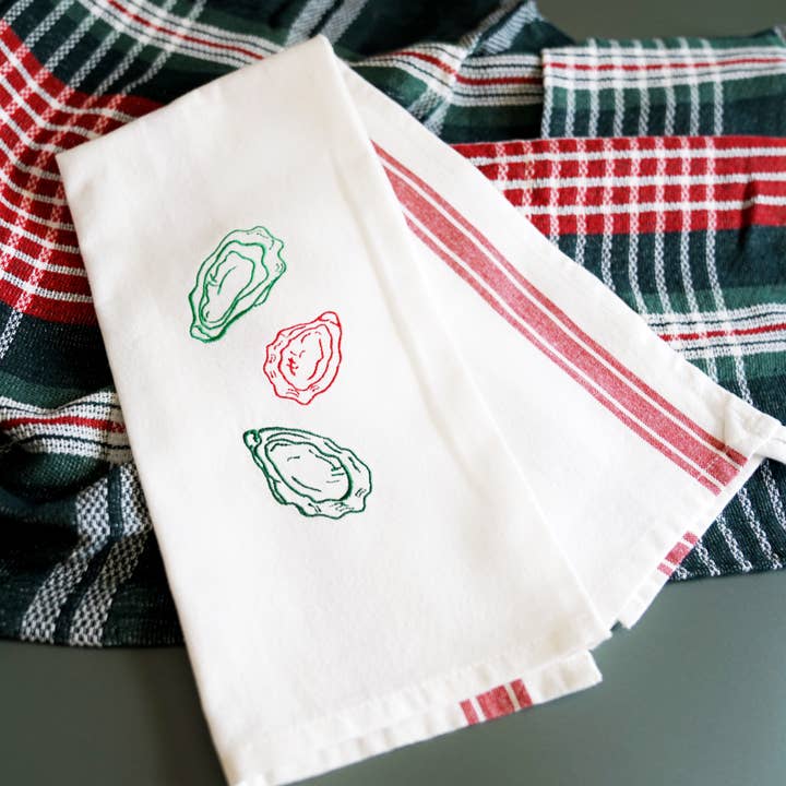 Oester Trio Feestdagen Geborduurde Decoratieve Keukendoek voor wholesale door Statement Goods