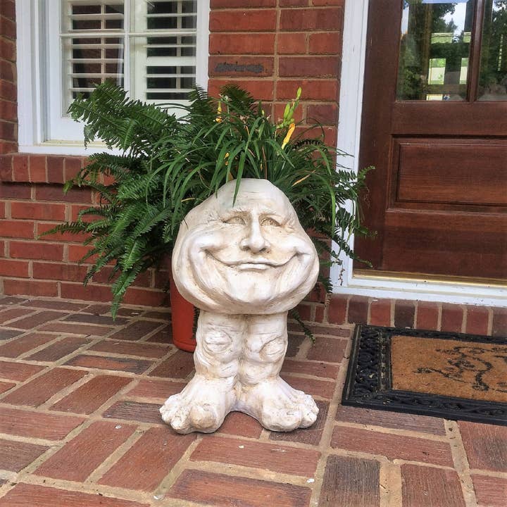 GSI Homestyles - Wholesale Plant Pot - Papa John Muggly Garden Statue Planter