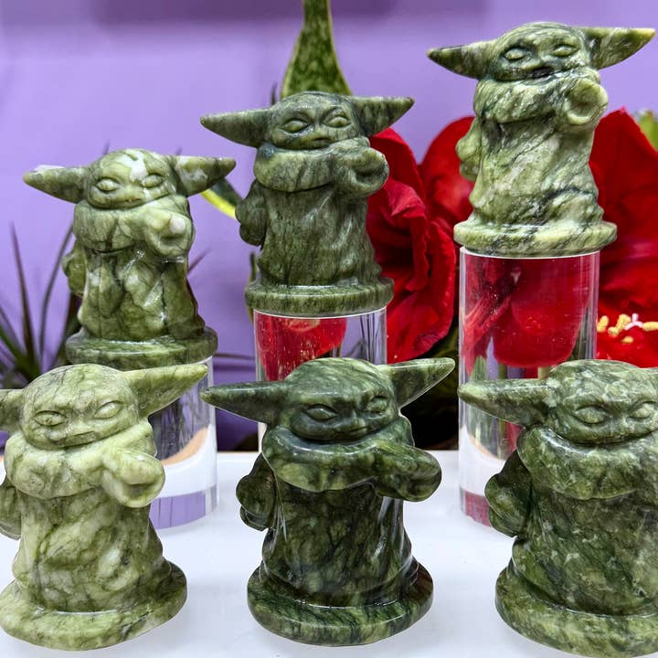 Naturlig nefritjade Yoda 8 cm helande energi för wholesale av KayleeNYC