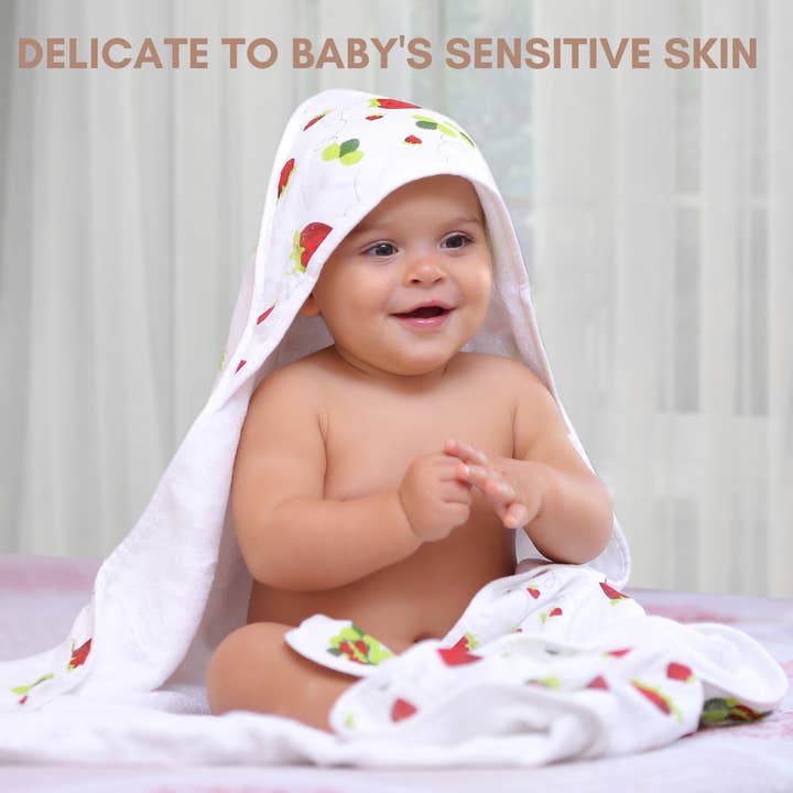 Kloud Bambu | Bamboo Towels & Blankets – wholesale Hooded towel – Child & baby – Bamboo Terry Muslin Hooded Towel Strawberry