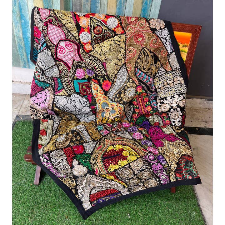 Bhawana Handicrafts - Wholesale Tapestry/Textile - Embroidered Table Runner Vintage Tapestry Boho Wall Hanging