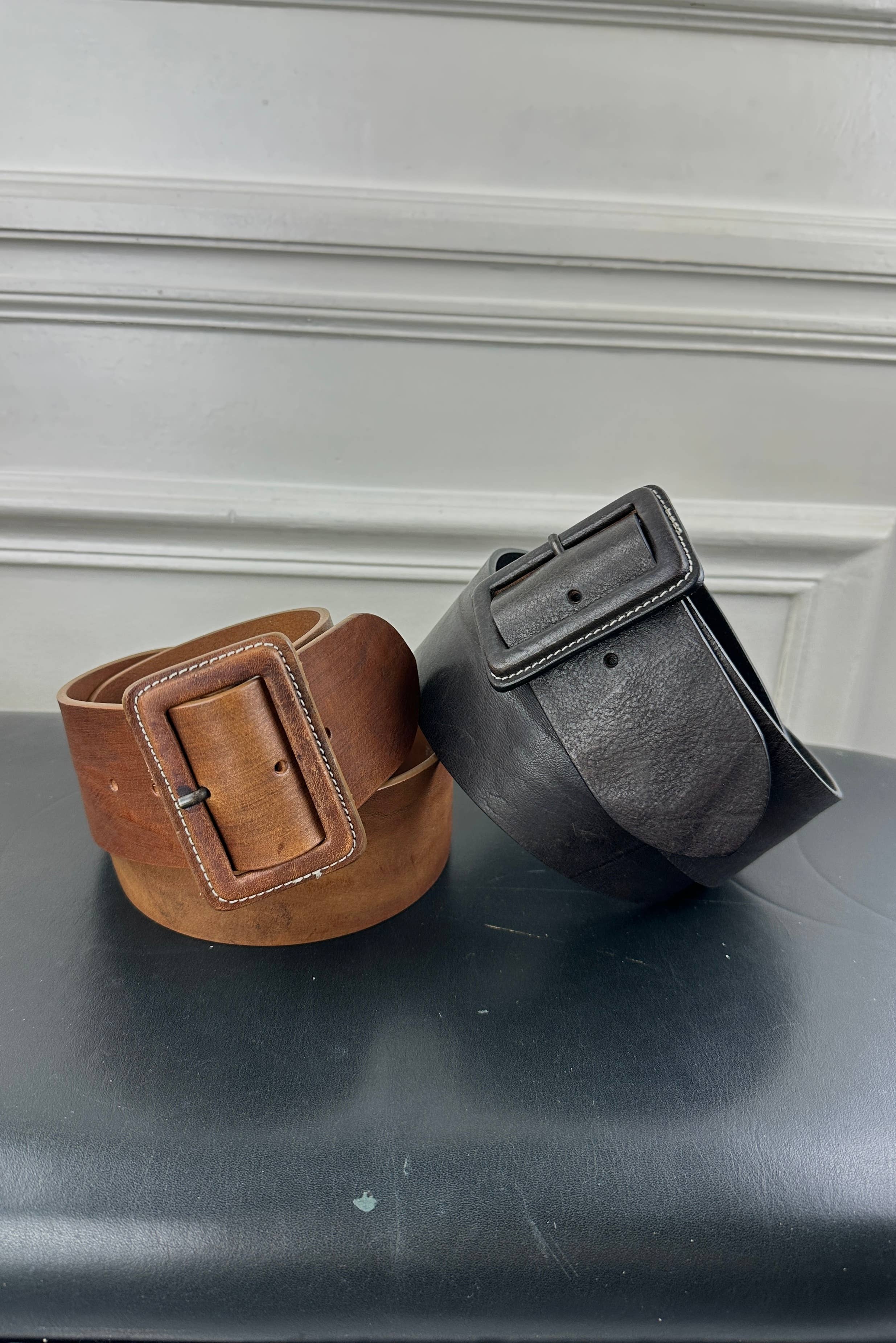 JULIA PARIS - Wholesale Belt - Women's - Wide belt with full-grain cowhide leather covered buckle2