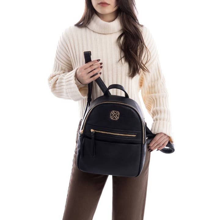 BeShoes Distribuição - Wholesale Backpack - Women's - Black Women's Backpack Xti-1844681