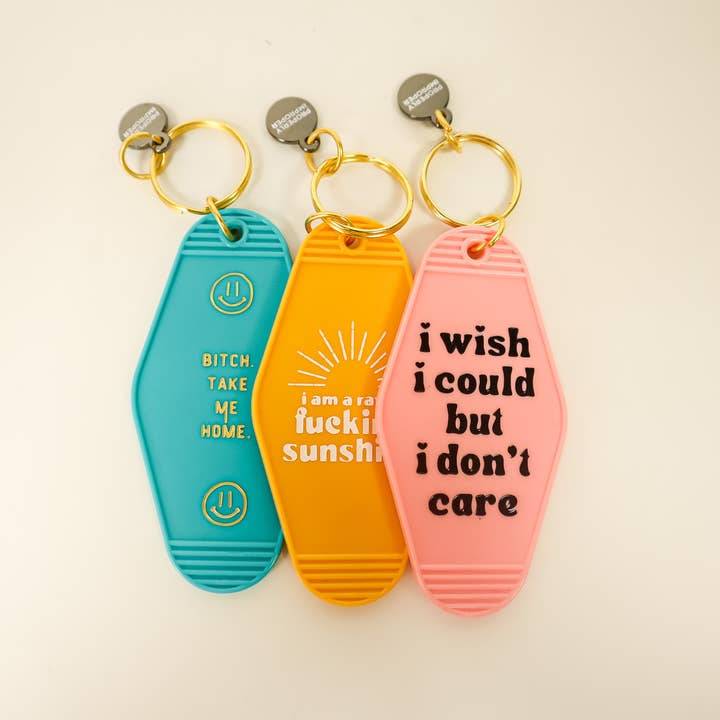 Properly Improper - Wholesale Keychain - Unisex - Hot Stamped Motel Keychain I Am A Ray Of Fucking Sunshine1