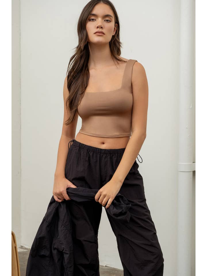 The Workshop Studio - Wholesale Knit top – Women's - REVERSIBLE CROPPED SQUARE NECK TANK13