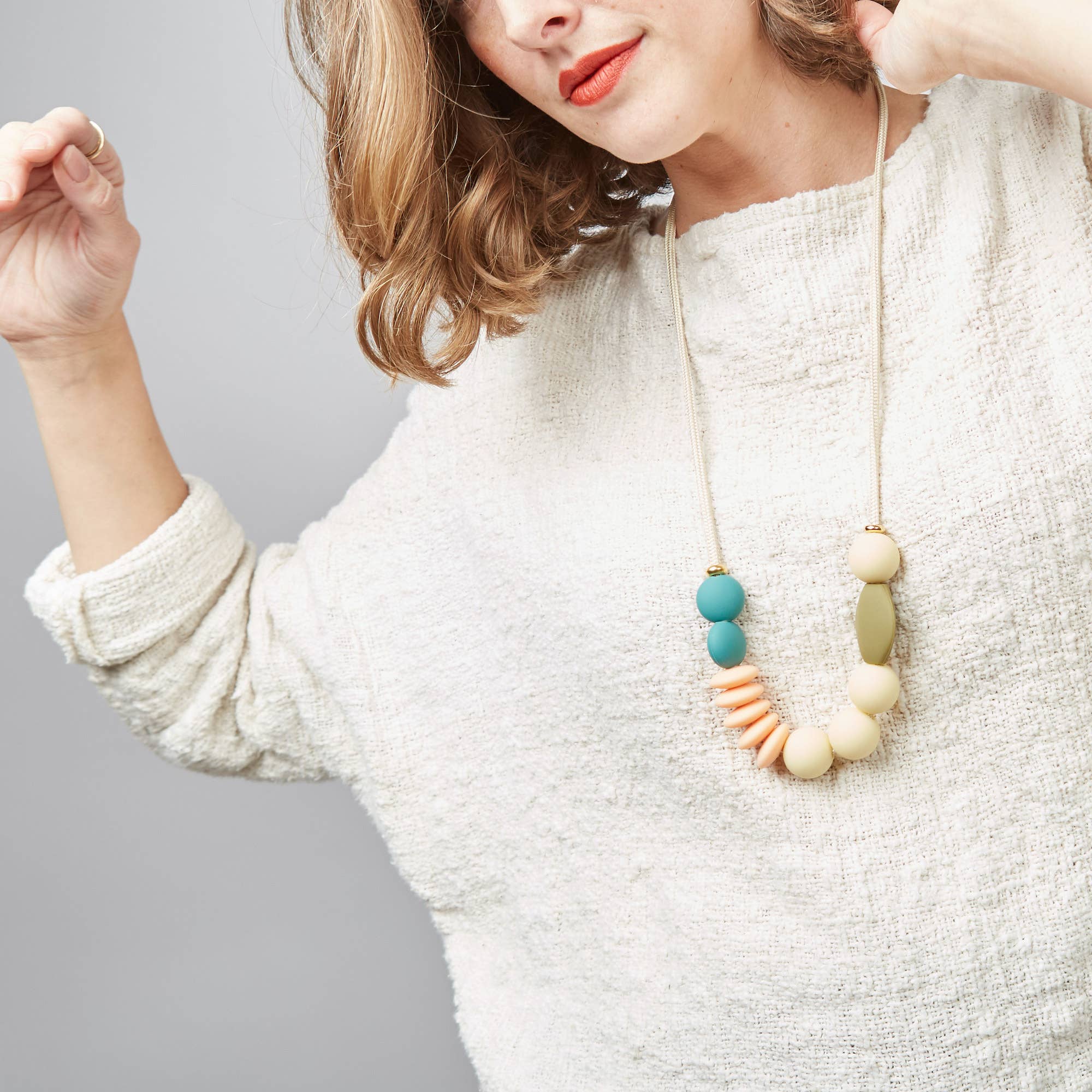 January Moon - Wholesale Teething Necklace - Baby - Dewdrop Signature Teething Necklace1