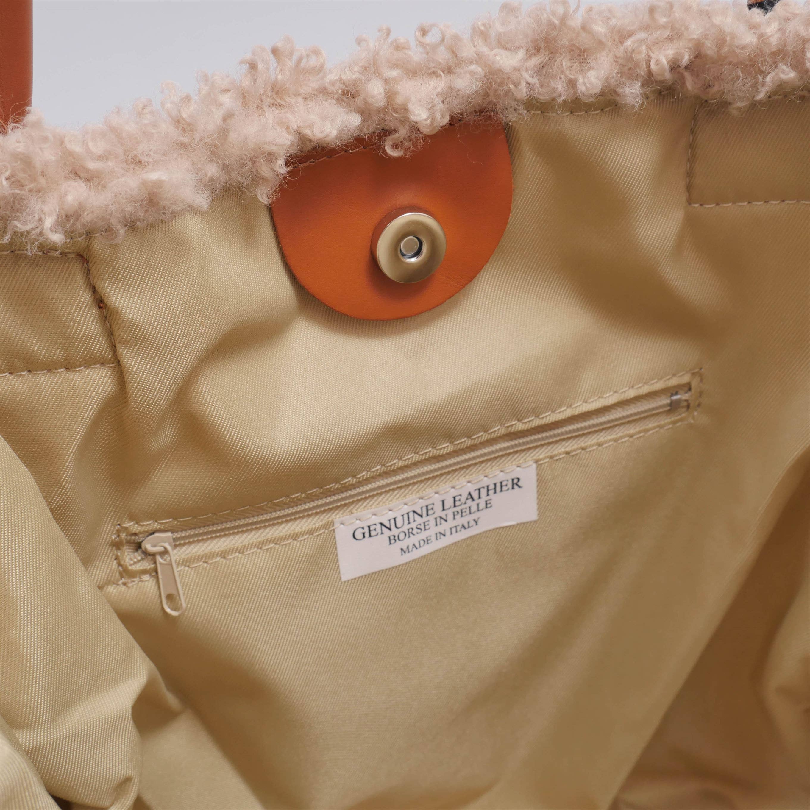 Cecile Wang - Vente Sac porté épaule – femme - Sac style cabas / tote en moumoute HJD732064