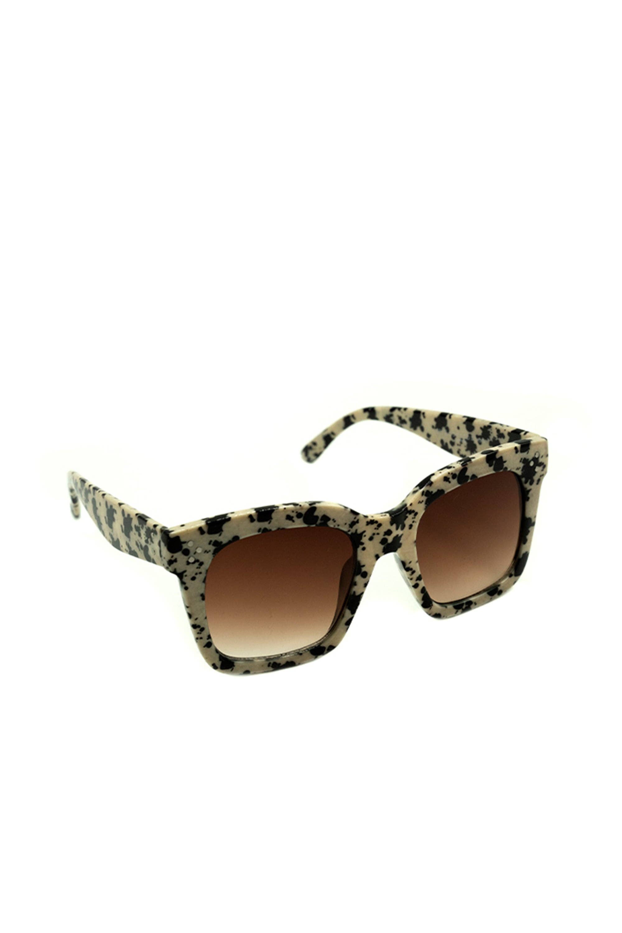 Oversized Square Sunglasses in Black and White Tortoiseshell for wholesale on Faire3