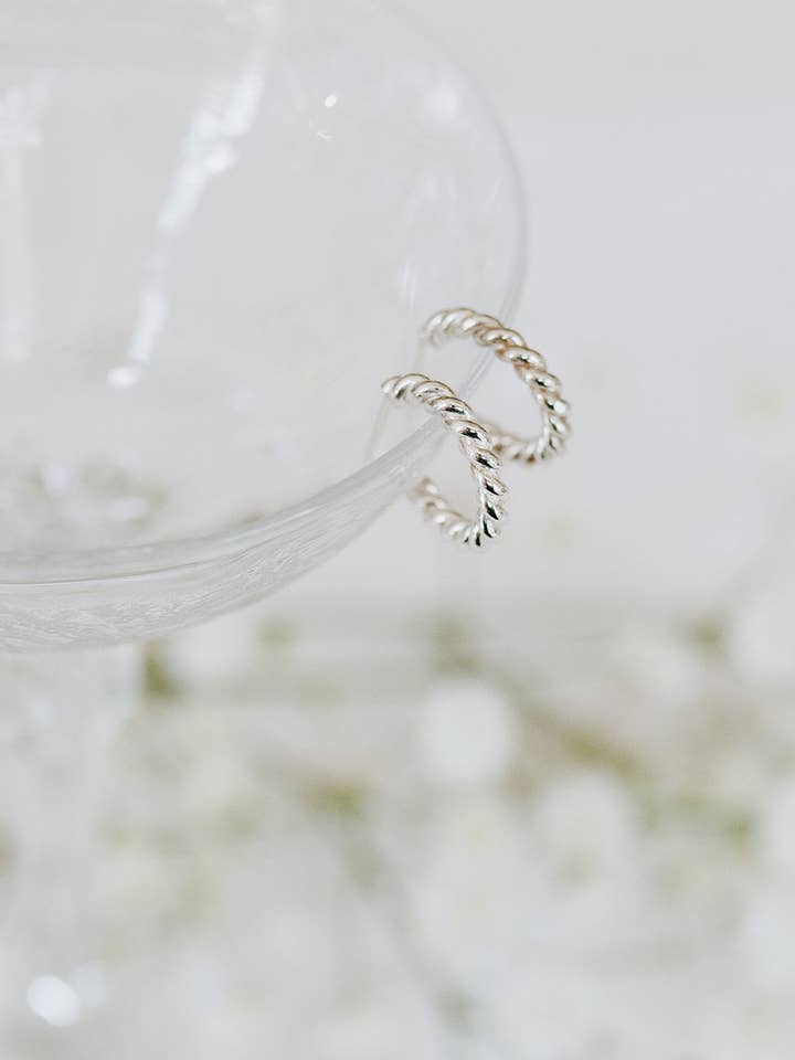 Kleine Twist-Reifen für den Großhandel von Bijoux Boutique LLC