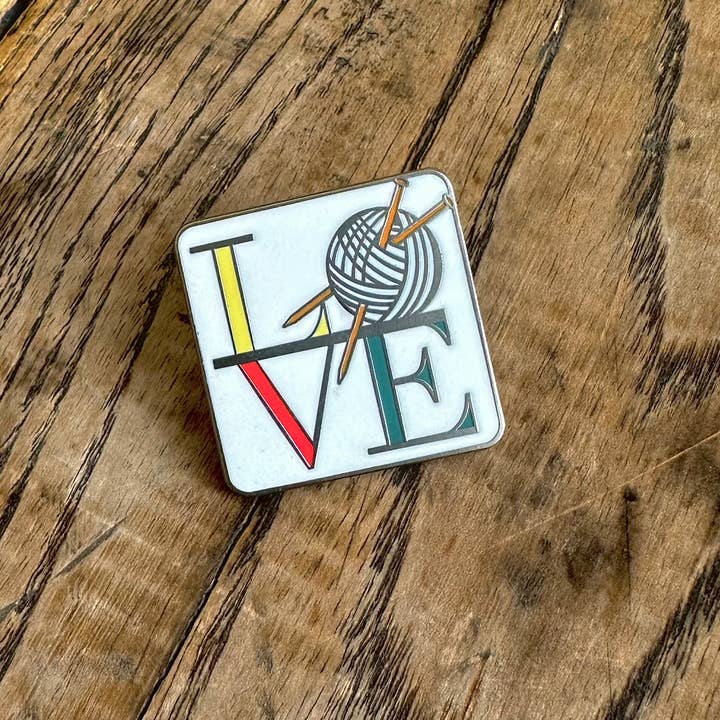 ARTIFACT - Wholesale Lapel Pin/Button - Hard Enamel Knitting Pins2