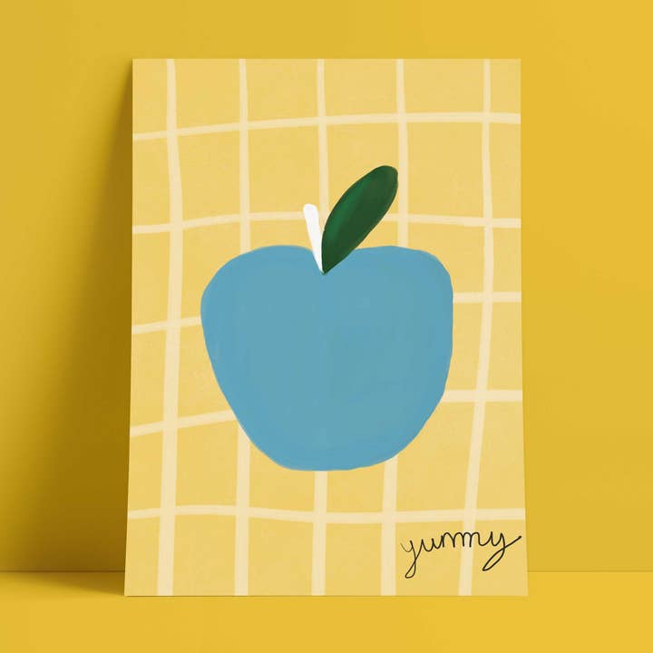 Yummy Apple Print Kunstdruck, Gelb, Blau für den Großhandel von Orla and the Gang