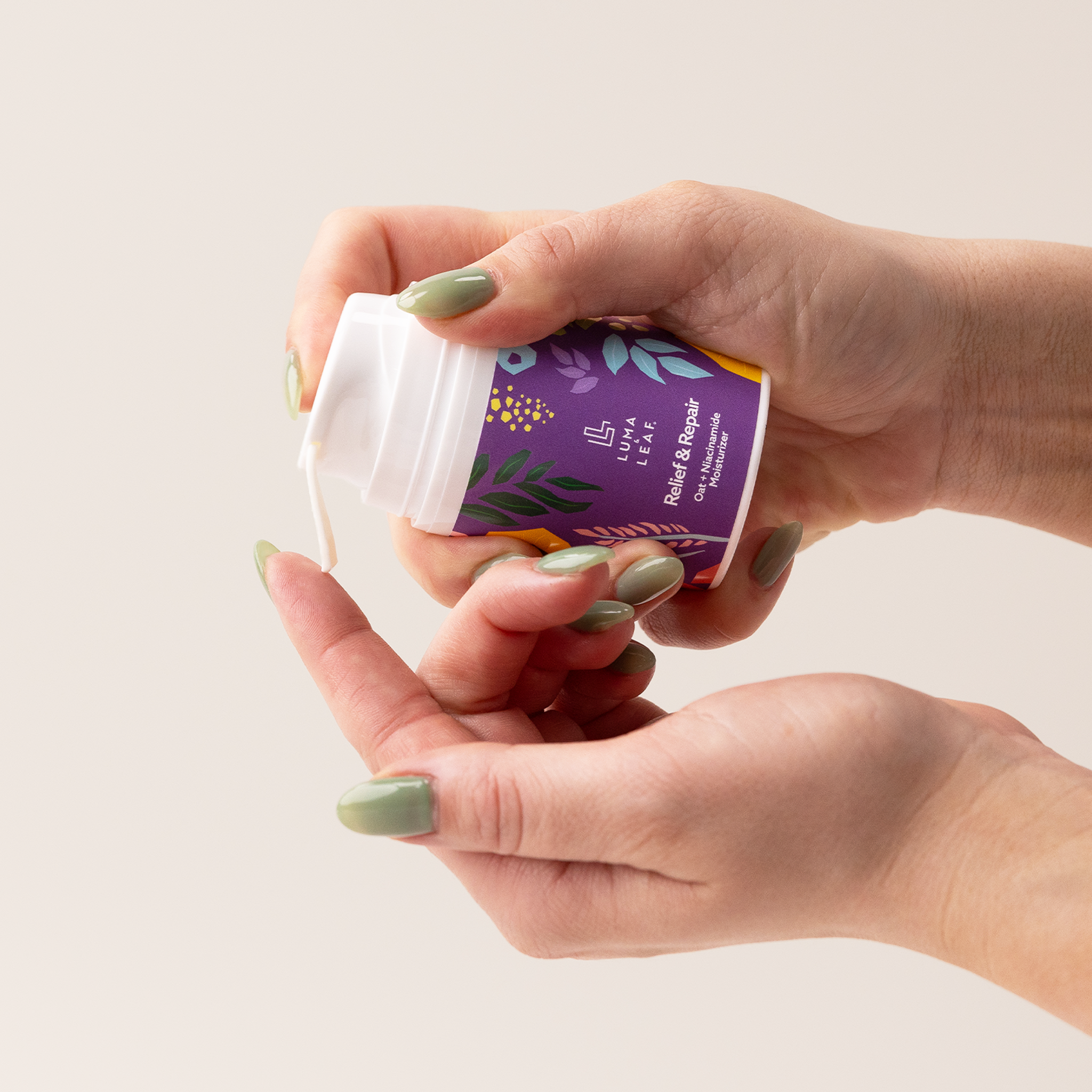 Luma & Leaf - Wholesale Facial Moisturizer - Relief & Repair Oat + Niacinamide Moisturizer1