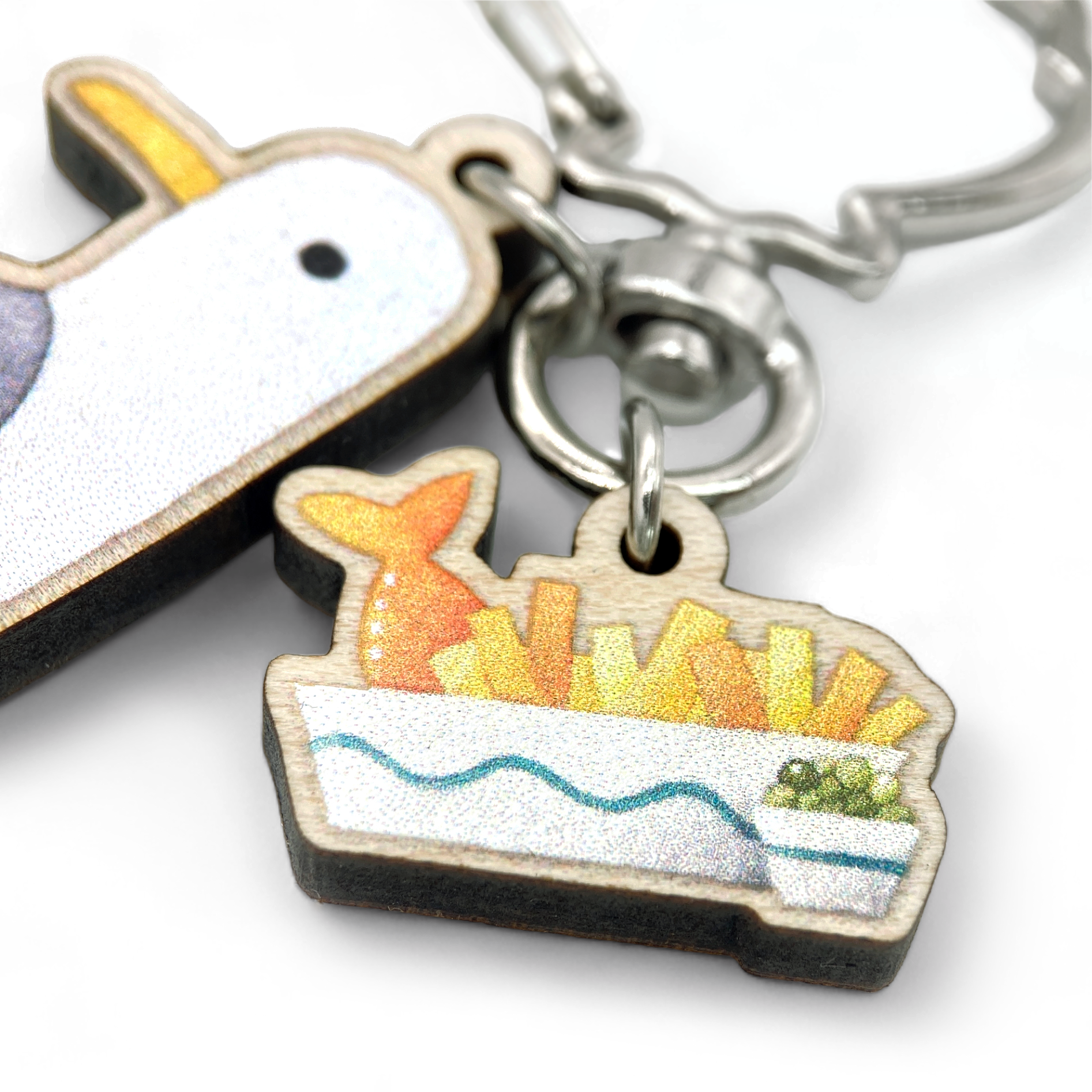 East Neuk Beach Crafts – wholesale Keychain – Unisex – Seagull Keyring - Fish and Chips - Wooden Seaside Gifts2