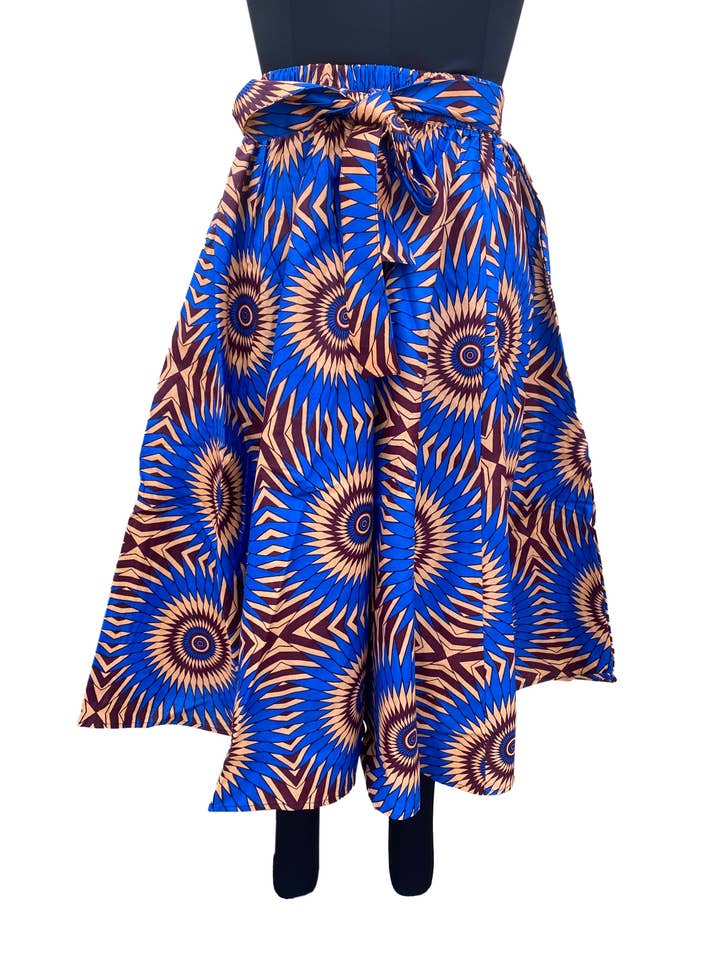Jupe mi-longue décontractée en wax africain pour femmes. pour la vente par Satsuma Wholesale
