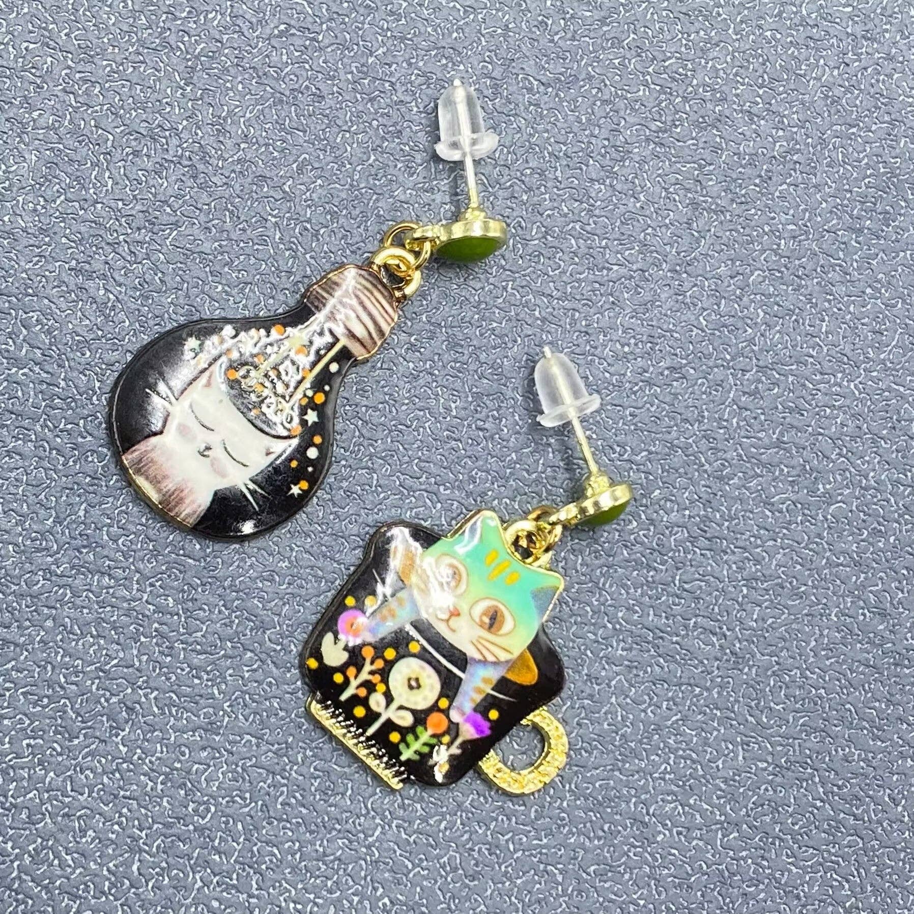 Mio Queena - Wholesale Dangle Earrings - Light Bulb & Cat Asymmetric Dangle Earrings - YK5