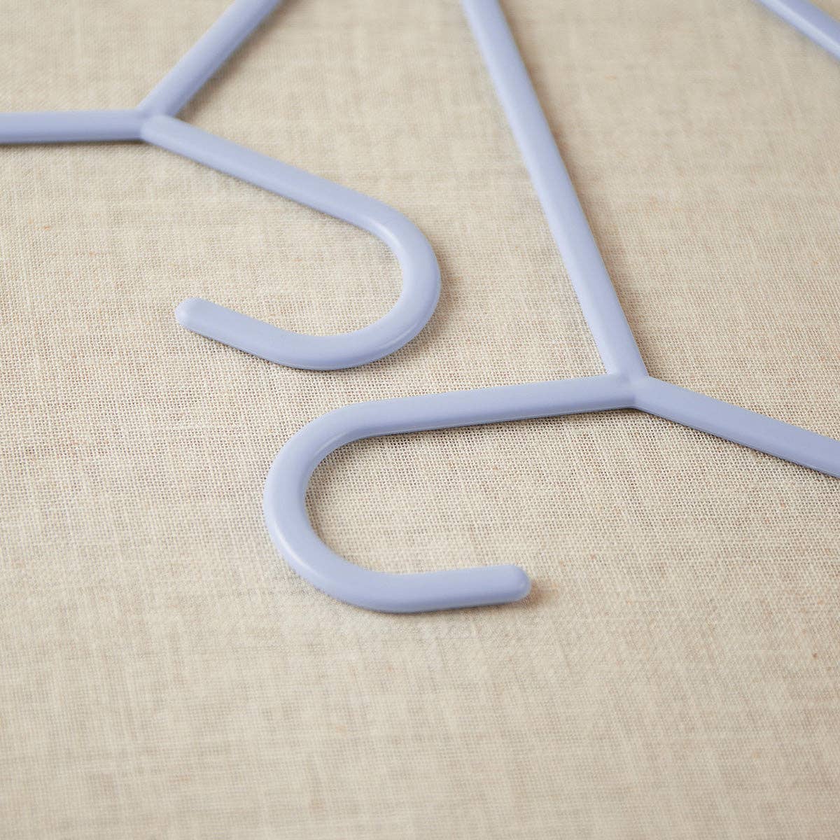 Bieco Spielwaren - Wholesale Clothes Hangers - CLOTHES HANGER 8-PIECE SET LILAC5