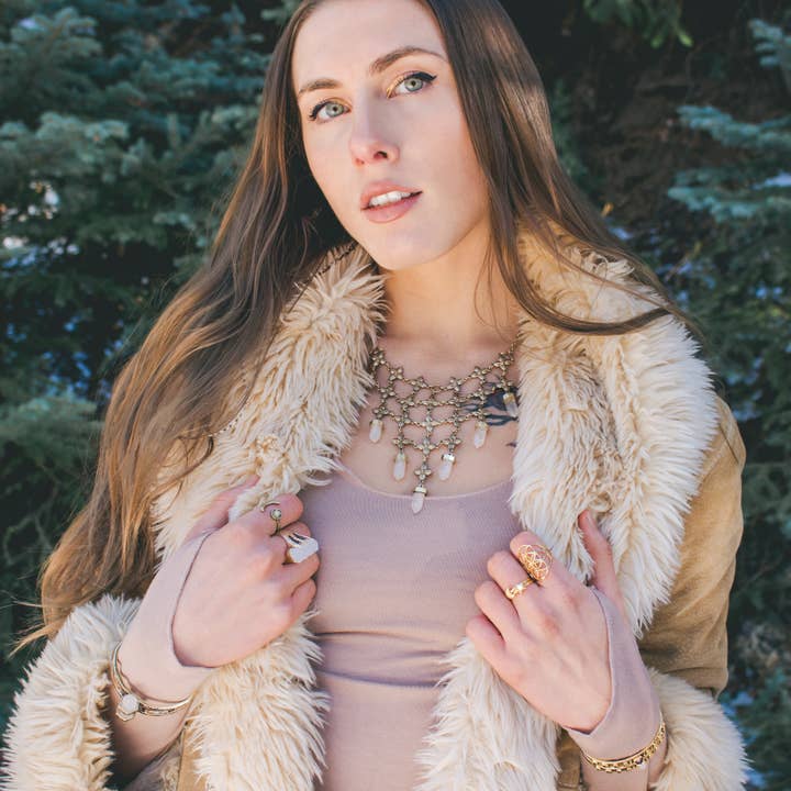 Or avec Antique Clair Collier Bib Shine On Crystal | Or en vente sur Faire9