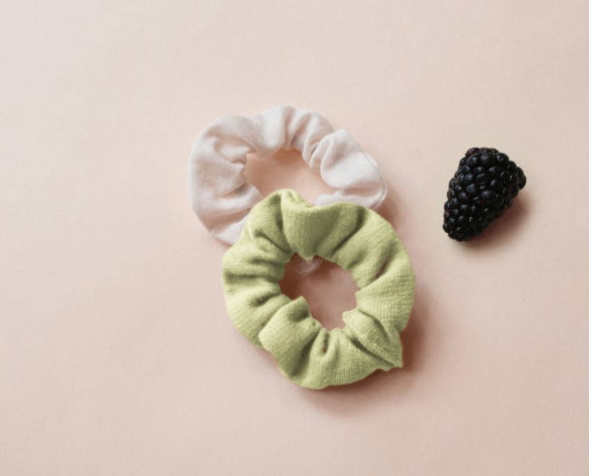 Mäus Essentials - Wholesale Scrunchie - Women's - Super Scrunchies18