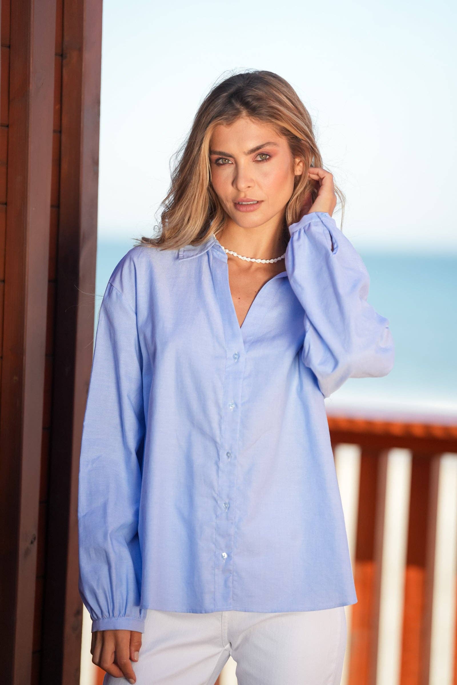 GUIMANOS - Wholesale Button Down Shirt - Women's - Oxford Shirt with Balloon Sleeves3