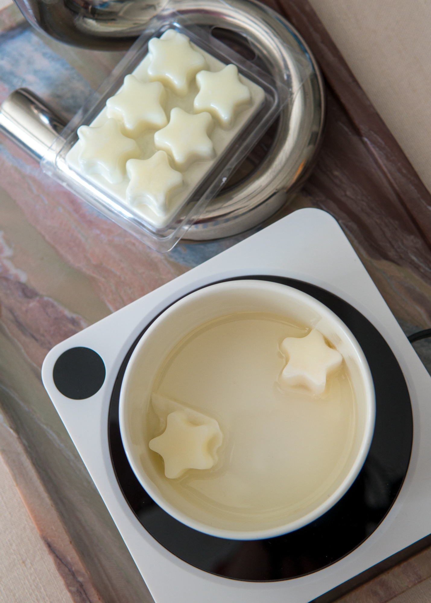 Pages and Ink – wholesale Wax melt – Romantasy: Berries & Tobacco Wax Melts1