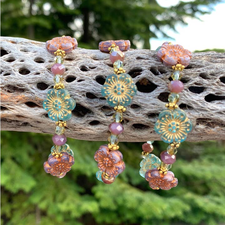 Marlene VanBeek Jewelry - Venta al por mayor Pulsera de cuentas - Pulsera Elástica Cardada Aster - Flores de Jardín Rosas7