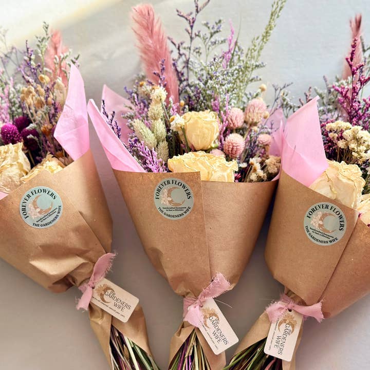 The Gardeners Wife - Wholesale Dried/Pressed Flowers - Into the Rose Garden | A Wildflower Bouquet with Roses6