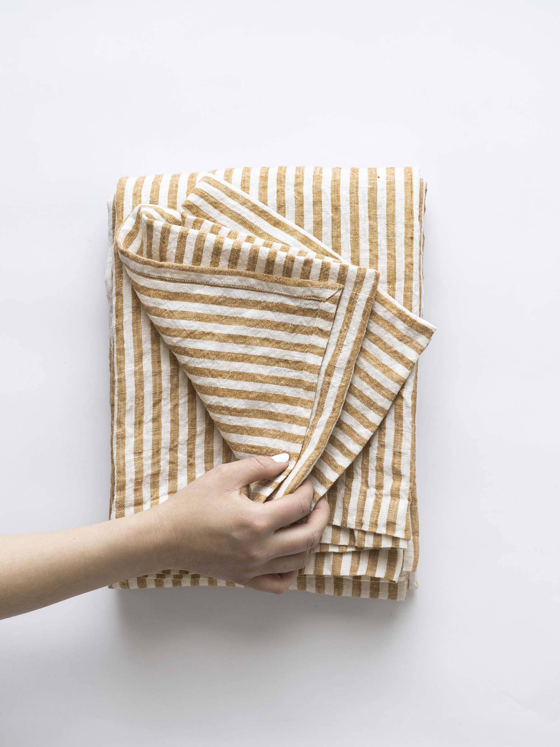 Tell Me More - Wholesale Tablecloth - Leon tablecloth 145x1451