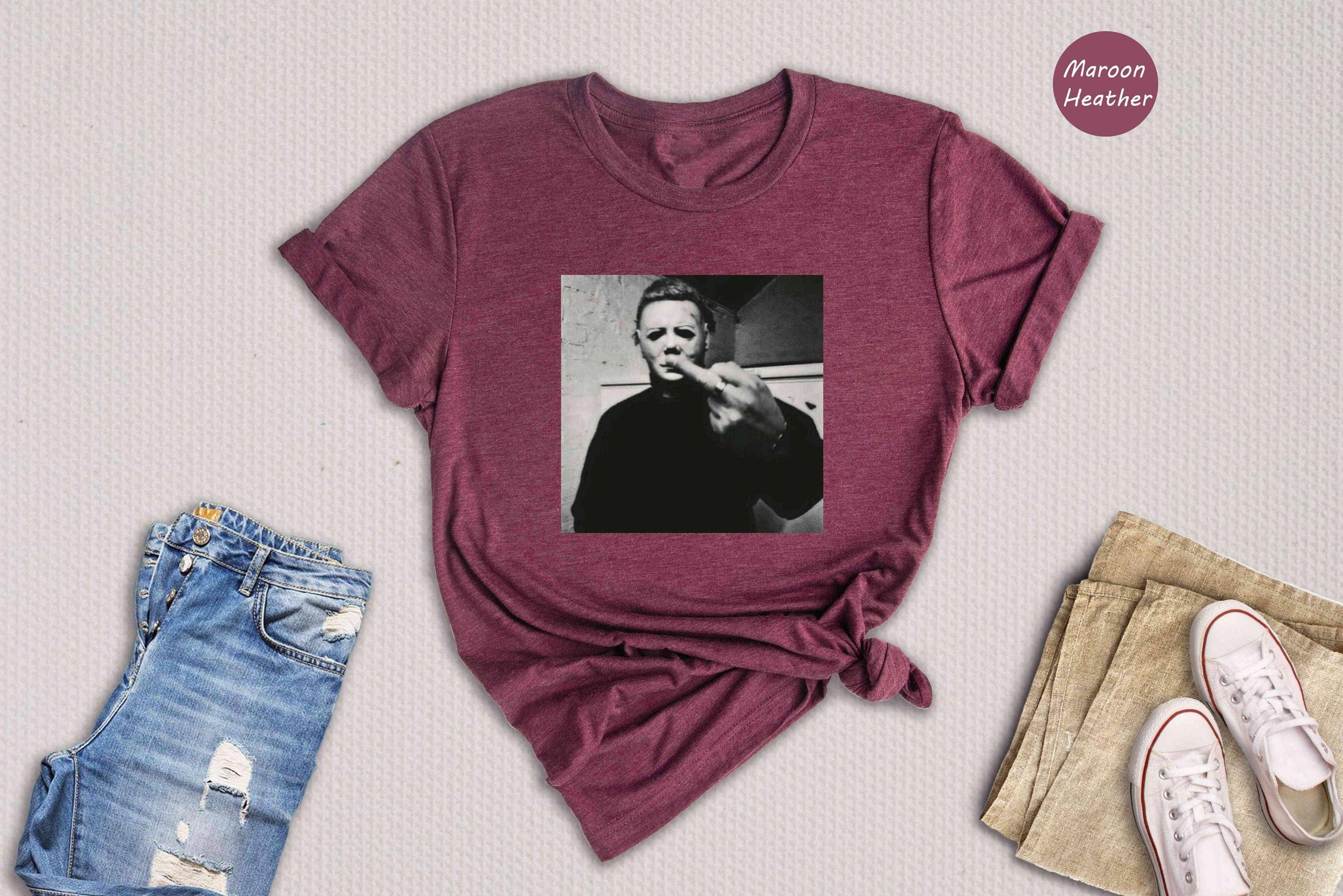 NVC Ecommerce LLC - Vendita all'ingrosso Maglietta stampata - Donna - Camicia Michael Myers, camicia di Halloween, T-shirt da film horror2