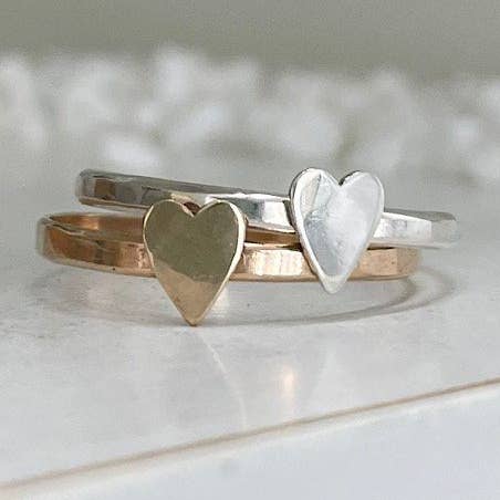 Hjerte tynd stabling Ring for engroshandel hos Isabelle Grace Jewelry