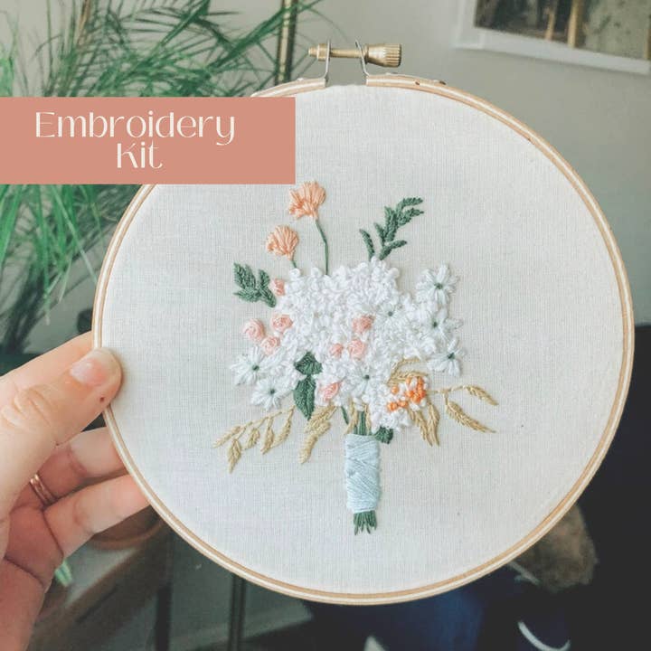 Kit de broderie intermédiaire | Bouquet de mariée pour la vente par Sunday Mornings Shop LLC