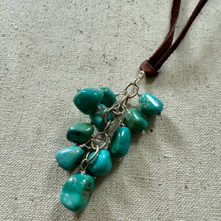 Collier en turquoise et cuir pour la vente par LA DE DA Jewelry