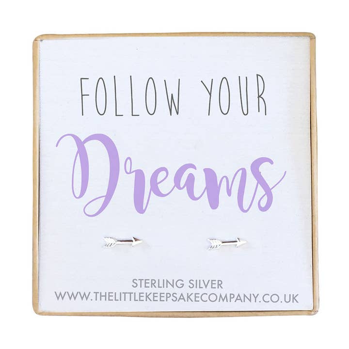Boucles d'oreilles avec citation en argent sterling - Follow Your Dreams pour la vente par The Little Keepsake Company