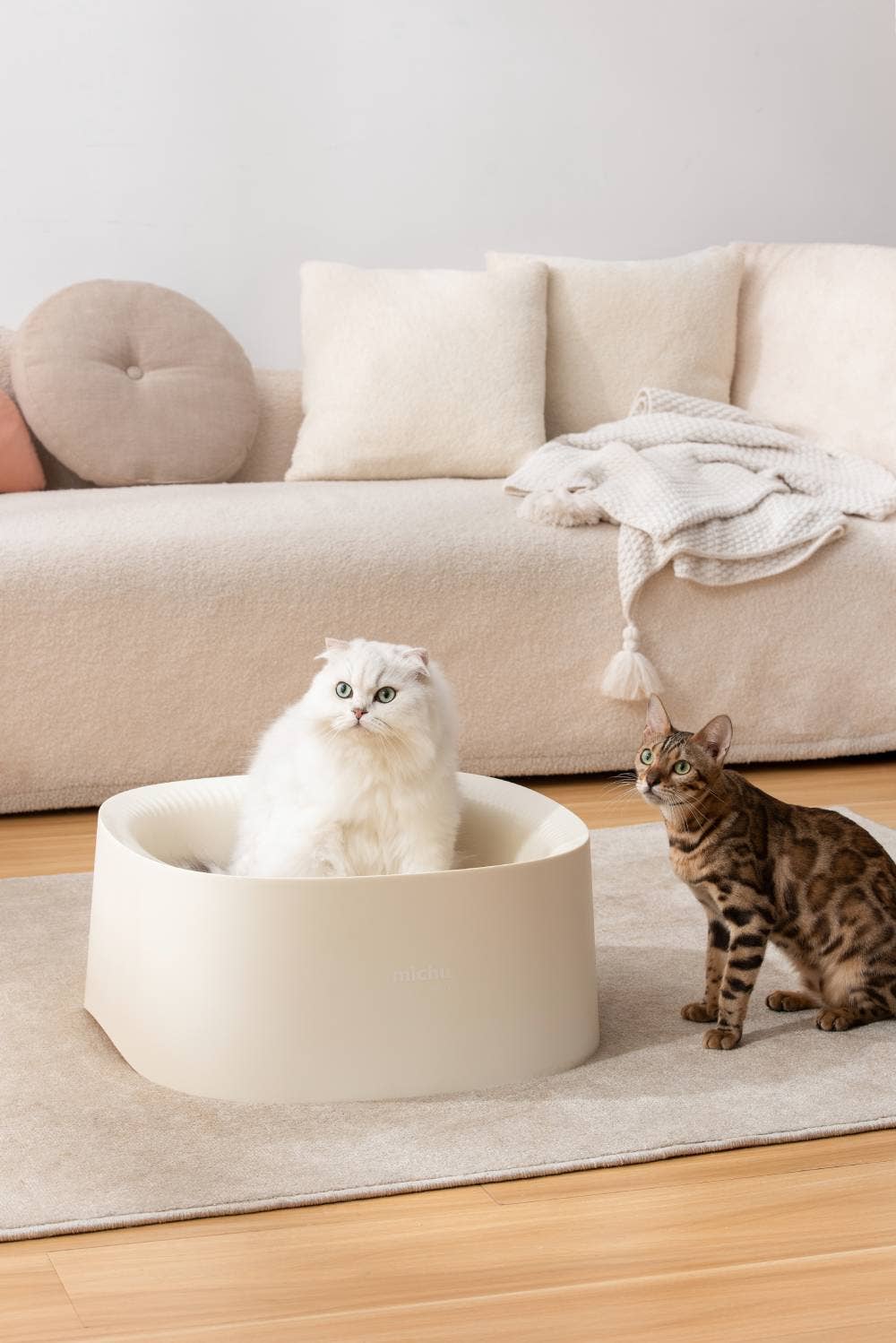 MichuPet - Vente Bac à litière – chat - MichuPet Bac à litière ouvert crème et blanc à bords hauts11