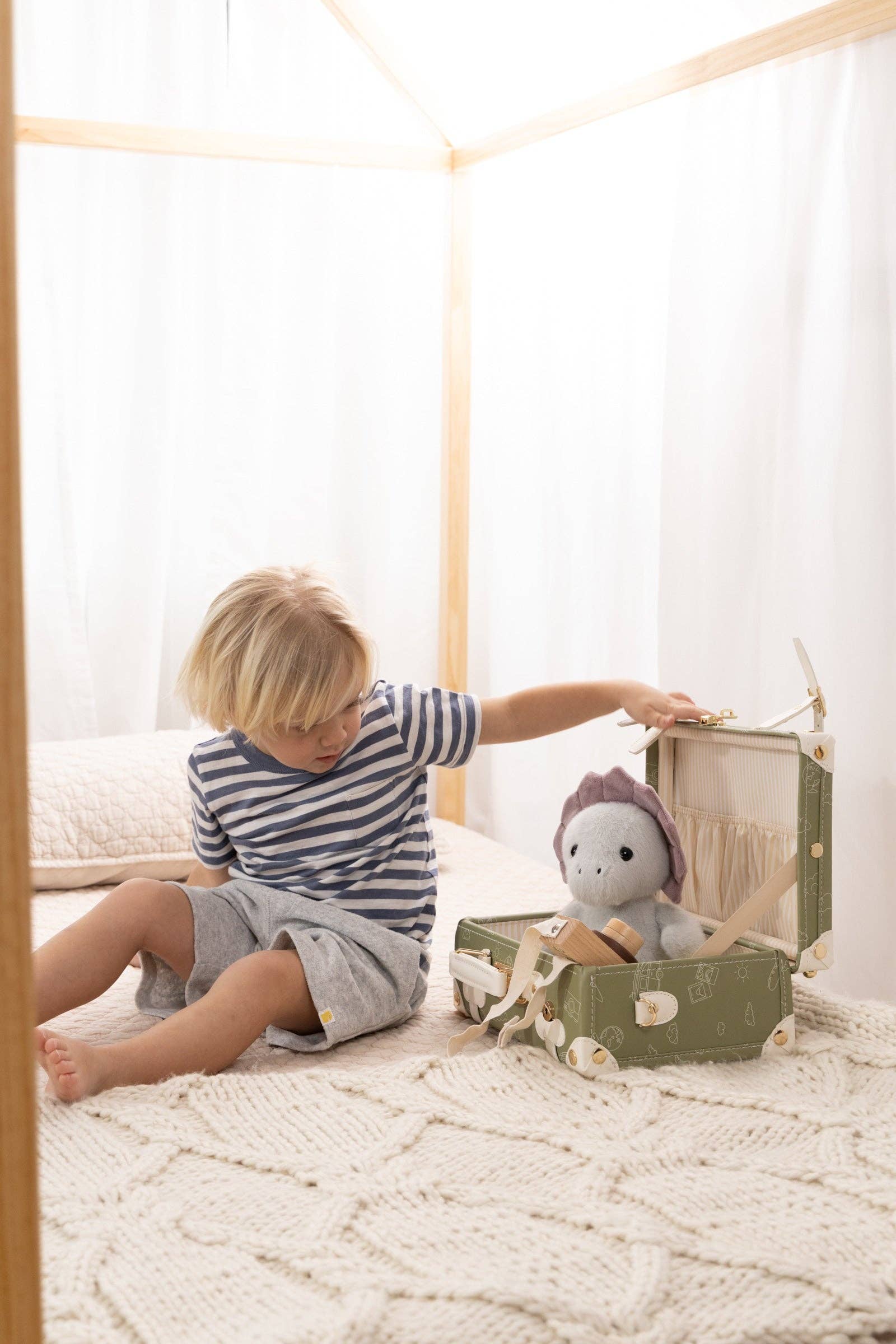 Coco Village – wholesale Toy set – Kids – Vegan Leather Play Suitcase - Travel4