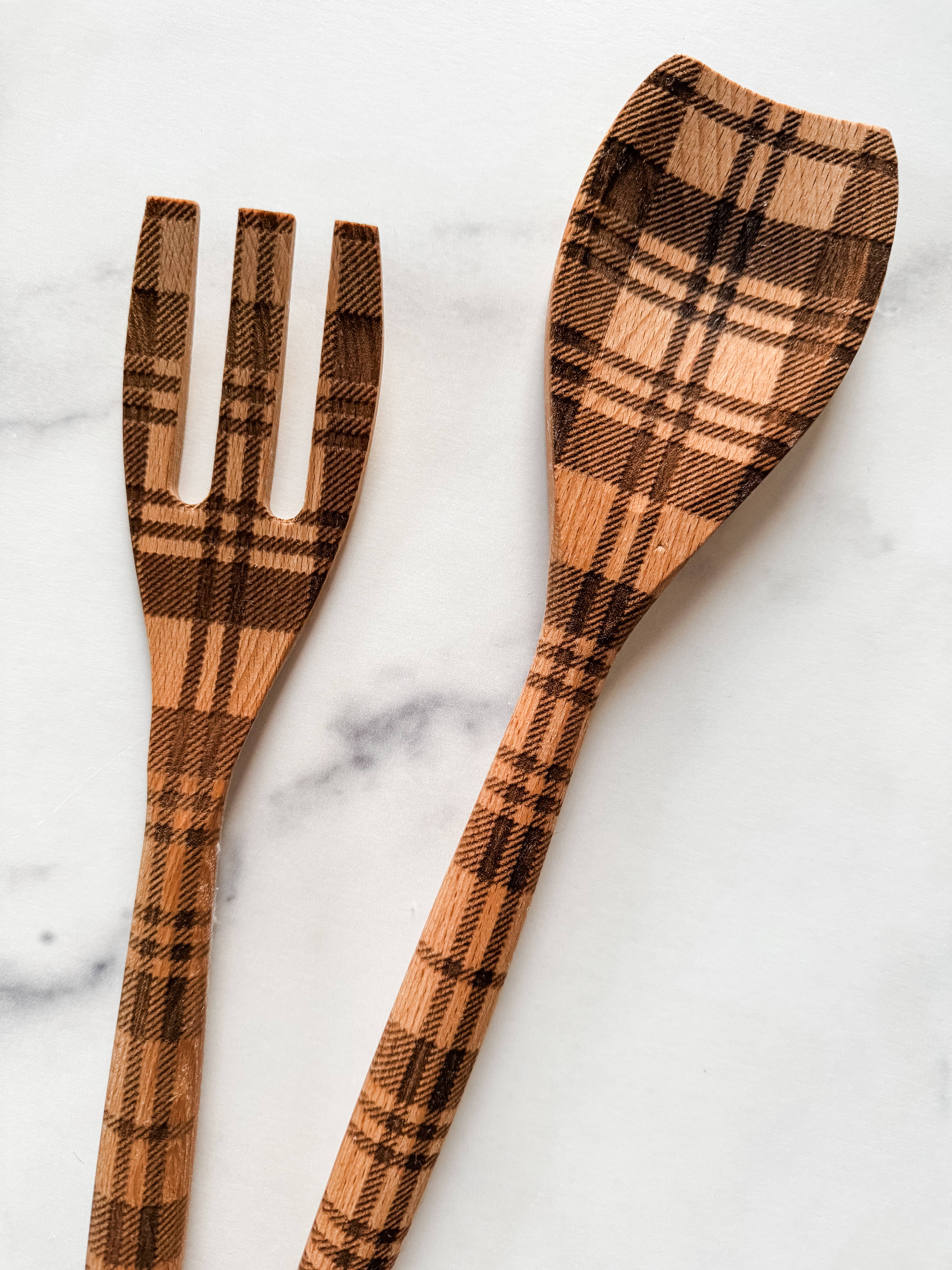 Wood & Ash - Wholesale Kitchen Utensil Set - Plaid Wooden Utensil Set1
