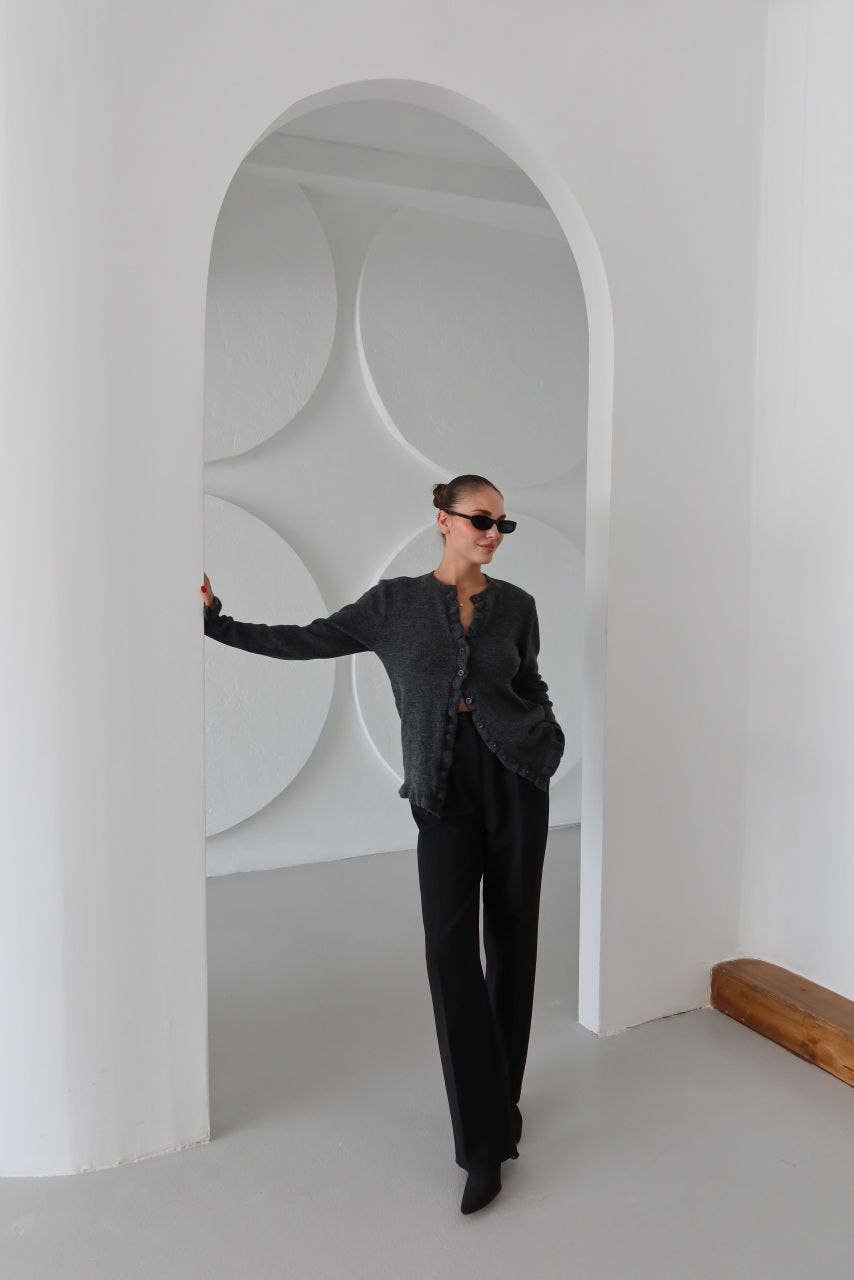 Design company-Fatma Balkir - Vendita all'ingrosso Cardigan - Donna - Cardigan a maglia con bottoni sul davanti senza volant - cardigan chic7