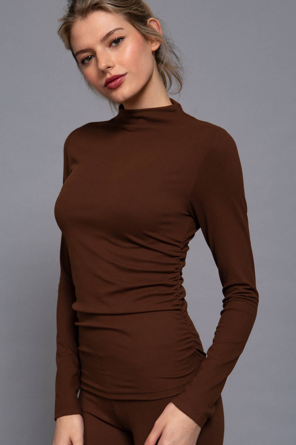 Active Basic | Active USA - Vente Haut de sport – femme - Haut de sport à manches longues, col montant et fronces latérales8