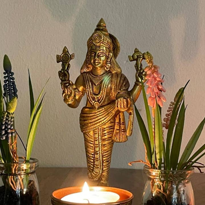 Beeld Dhanvantari (Dhanvantri/God of Ayurveda) - Messing voor wholesale door Ayurveda Specialist B.V.