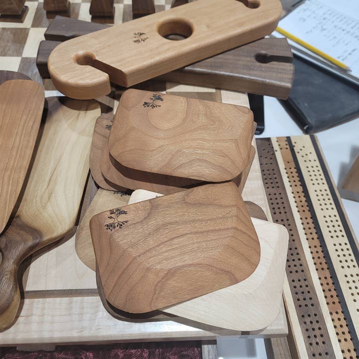 Roots to Branches Inc. - Wholesale Kitchen Tool/Gadget - Large Dough Scraper