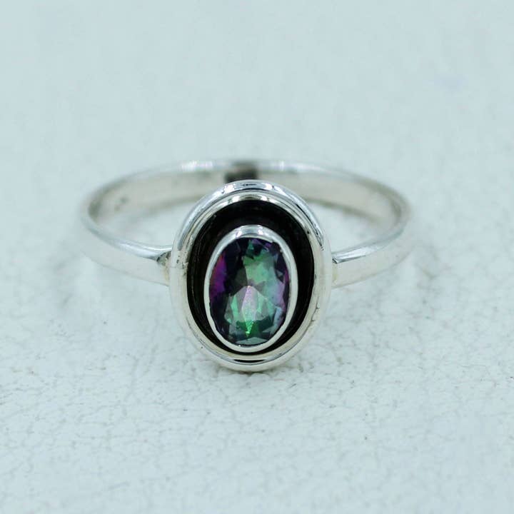 Bague en argent Dazzling Mystic Quartz pour la vente par Silvex Jewelry