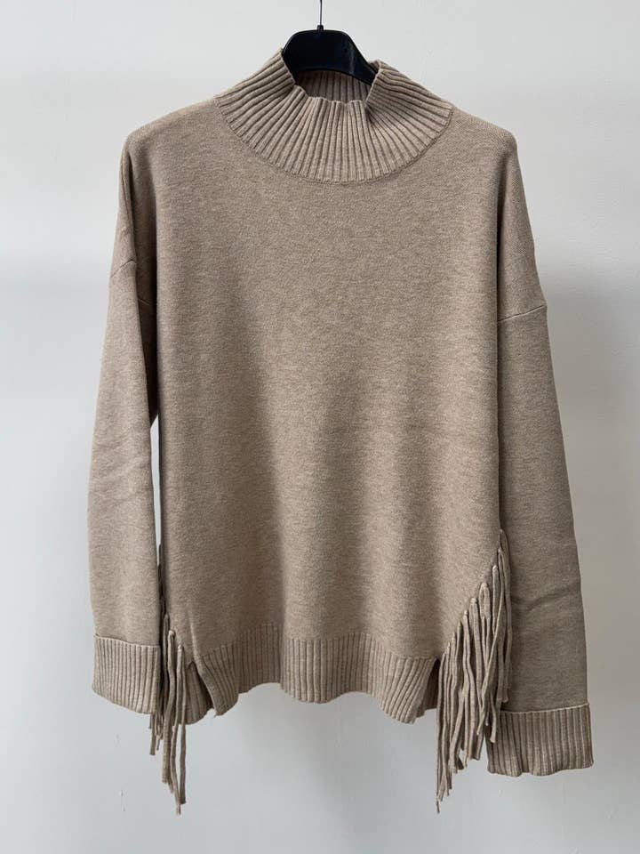 NOELINE - Wholesale Knit Sweater - Women's - Knit sweater with fringes 2601211
