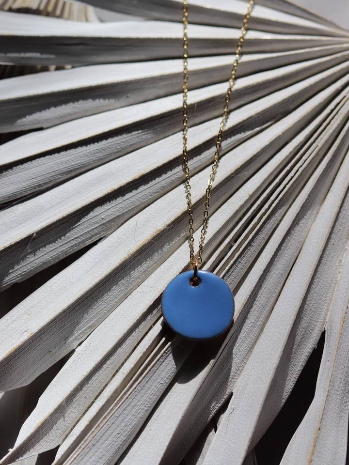 Hope Halsband - Mörkblå Keramisk Halsband för wholesale av Cedar and Cypress Designs