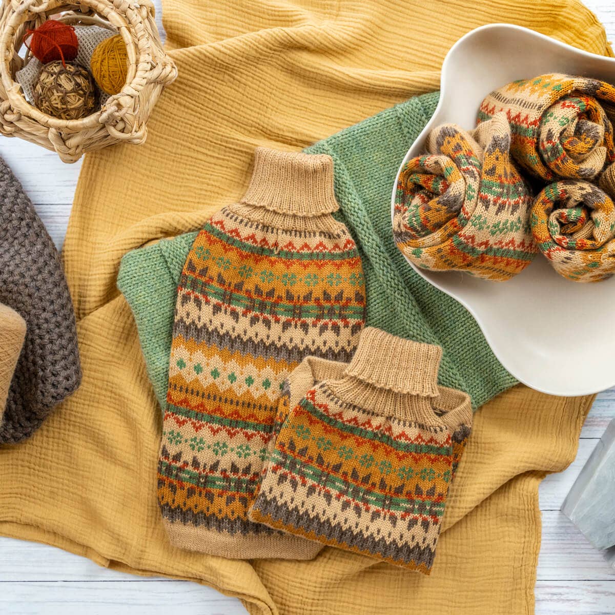 Alqo Wasi - Wholesale Pet Sweater - Dog - Fair Isle Finn Alpaca Dog Sweater2