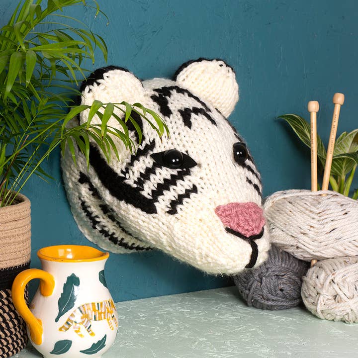 Sincerely Louise – wholesale – Stickningskit för jättestor vit tigerhuvud2
