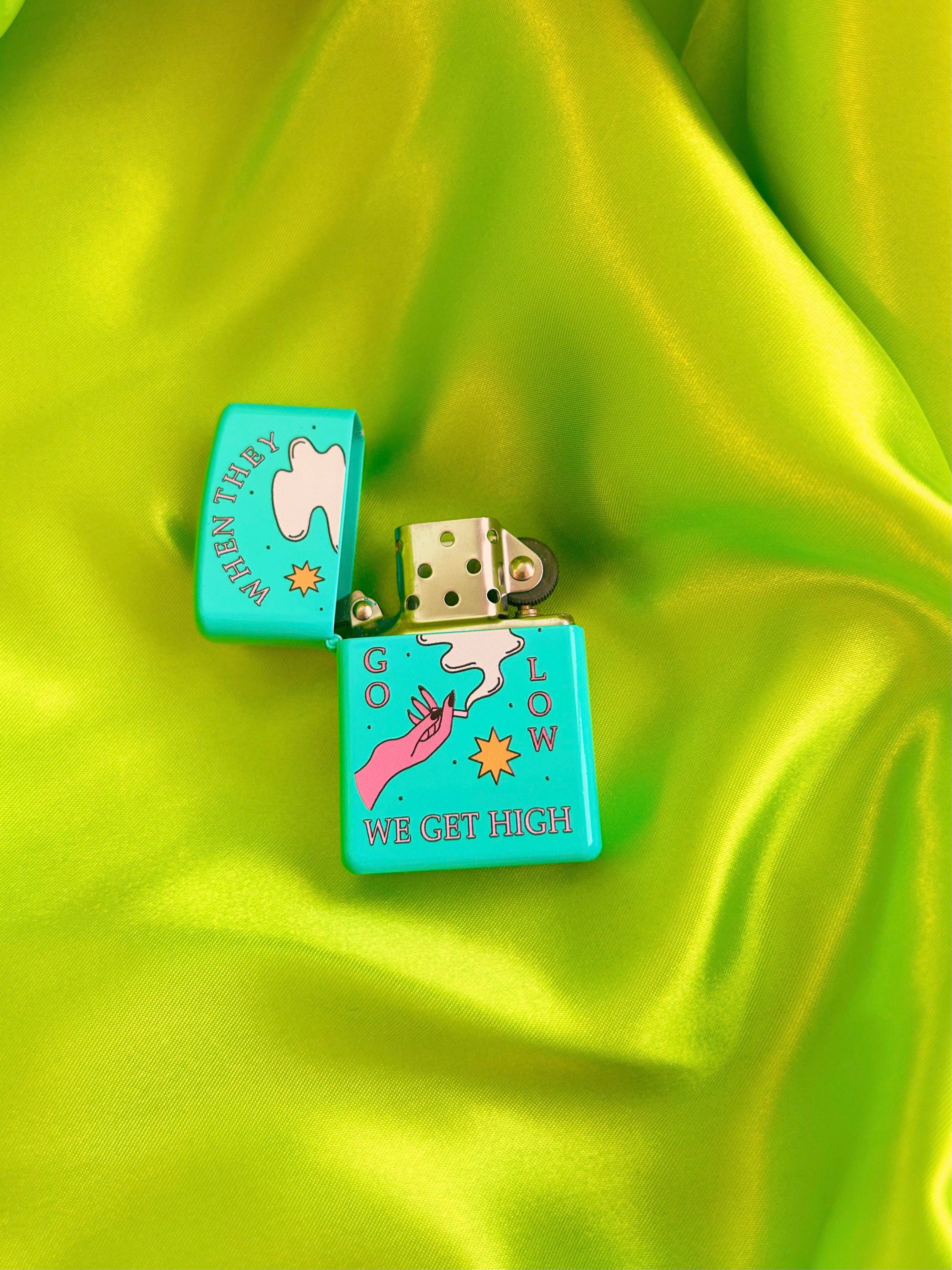 The Peach Fuzz - Wholesale Lighter - When They Go Low Refillable Lighter1