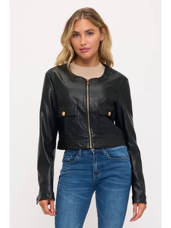 Coalition Apparel Inc - Venta al por mayor Chaqueta de cuero - Mujer - CLALJ0160: Chaqueta Recortada de Imitación de Cuero con Detalle de Bolsillo